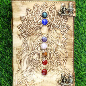 Diario de Cuero Genuino, Cuaderno de Notas Hecho a Mano, Regalo, Cuaderno de Cuero con Diseño de Diosa de los 7 Chakras - Product Image 1