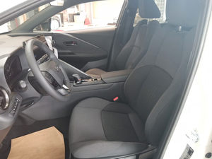 Toyota C-HR 20, SUV Híbrido Enchufable, Vehículo Crossover de Largo Alcance con Asistencia Eléctrica - Product Image 4