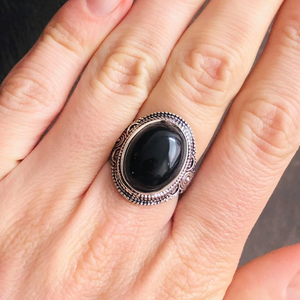 Bague ovale naturelle en onyx noir, argent sterling 925, faite à la main, pierre précieuse, pour elle - Product Image 4
