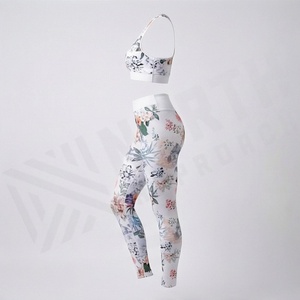 Ensemble de yoga taille haute personnalisé imprimé en couleur pour femme – Tenue de sport et fitness à séchage rapide pour l'exercice - Product Image 3
