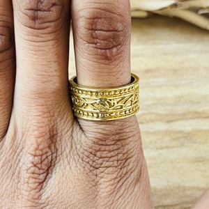 Nouvelle Arrivée Dernières Bagues en Laiton Style Bohème Floral Bijoux Ethniques en Laiton pour Femme Plaqué Or 18 carats Géométrique Tribal Vague Vente en Gros/OEM - Product Image 3