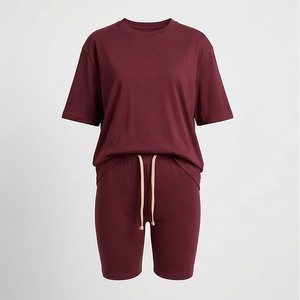 Conjunto de 2 Piezas para Mujer, Camiseta de Manga Corta de Color Sólido Tejida y Pantalones Cortos por Encima de la Rodilla, Cuello Redondo, Corte Holgado, Ropa Casual de Primavera/Verano - Product Image 1