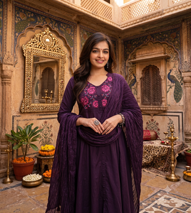 Traje Anarkali de Algodón Morado Bordado para Mujer, Corte Holgado, Largo hasta la Rodilla, Estilo Casual Tradicional de India y Pakistán, para Todas las Temporadas - Product Image 3