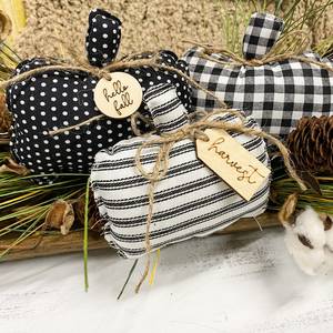 Etiquetas navideñas de madera grabadas con mensajes festivos, decoración rústica para envolver regalos y decoración del hogar - Product Image 4