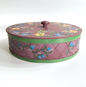 Tradebyd High Quality Customizable Hand Painted European Folk Art Wooden Box Decorative <b>Storage</b> <b>Chest</b> Rustic Vintage Keepsake - Product Image 1