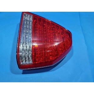 Feu arrière droit d'occasion Equus 924023B501 - Product Image 3