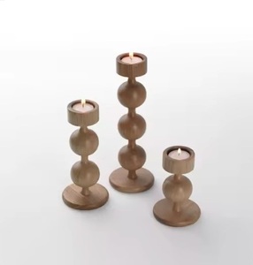 Portavelas de Madera Rústico Hecho a Mano, Resistente al Calor, Duradero y Ecológico para Realzar el Interior con Arte en Madera - Product Image 4