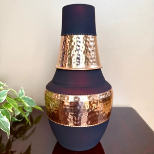 Botella de Agua de Cobre Puro Premium, Ecológica, Diseño Clásico, Botella de Cobre Martillado con Interior de Vidrio, Botella de Cobre para Mesa de Noche, Aniversario - Product Image 4