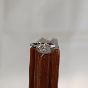 Anillo de Compromiso Clásico de Plata de Ley 925 con Circonita Cúbica, Diseño de Estrella Trenzada, Elegante, para Mujer, Regalo para Bodas, Fiestas o Uso Diario - Product Image 3