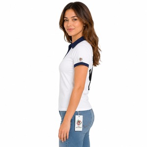 Camiseta Casual Corta Ligera y Transpirable Personalizada OEM para Damas, Diseño de Color Personalizado, Cuello en V, Ropa de Golf para Mujer - Product Image 3
