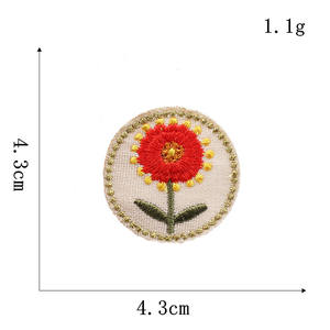 Parches Termoadhesivos de Fieltro No Tejido Bordados a Mano de Alta Calidad con Logotipo Personalizado, Etiquetas con Forma de Marca, Tiempo de Entrega de Muestra de 7 Días - Product Image 4