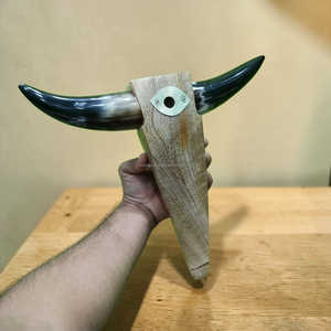 Decoración de Pared de Cuerno de Toro Natural Premium con Base de Madera, Hecha a Mano, Ecológica y Moderna, de 22 Pulgadas de Ancho - Product Image 3