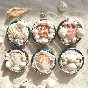 Espejo de mano con diseño de conchas marinas, estilo costero, hecho a mano, compacto, para viaje. - Product Image 3