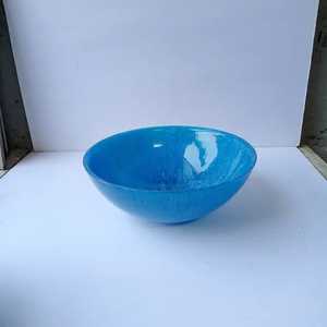 Tazón de Resina Hecho a Mano Personalizado para Ensaladas y Frutos Secos con Efecto Único de Mármol con Remolinos Acuáticos para Uso en Cocina, Hotel o Restaurante - Product Image 4