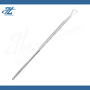 Pousse-cuticules double extrémité en acier inoxydable de haute qualité, écologique et durable, outil de manucure pour le nettoyage des ongles, fabriqué au Pakistan - Product Image 3