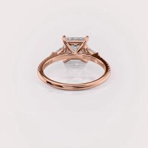 Anillo Solitario con Diamante Cultivado en Laboratorio, Corte Princesa, Certificado IGI, Oro Amarillo/Rosa de 9K, Chapado en Rodio, Banda Pavé, Catedral - Product Image 4