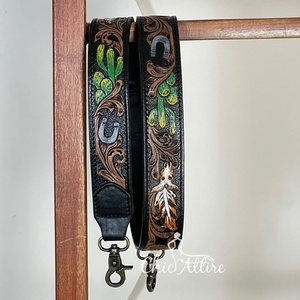 Sangle de sac en cuir repoussé faite à la main avec motif cactus et fer à cheval – Accessoires de remplacement de haute qualité pour appareils photo et sacs - Product Image 1