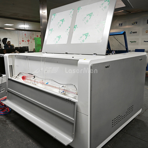 เครื่องตัดเลเซอร์ไฟเบอร์ Co2 ไฮบริด รุ่น LM-1390FC ดีไซน์ใหม่ สำหรับตัดเหล็กคาร์บอนหนา 3 มม. และอะคริลิกหนา 15 มม. - Product Image 3