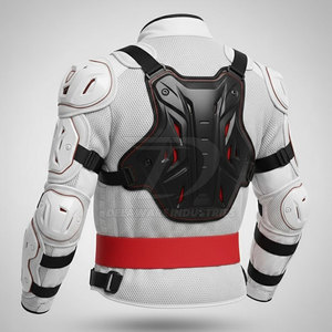 Veste de protection pour moto de qualité supérieure pour hommes, avec matière respirante, doublure douce et zones de sécurité haute résistance. - Product Image 3