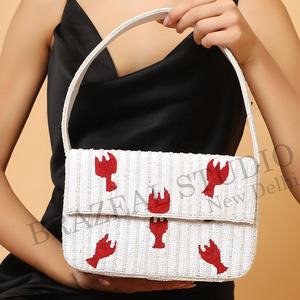 Nuevo Bolso de Hombro de Diseño para Mujer con Cuentas y Patrón Geométrico, para Novias, con Logotipo Personalizado, Correa Única, Satinado, a la Moda - Product Image 1