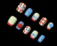 Ongles artificiels faits à la main réutilisables Livraison rapide Vente en gros Designs variés ODM Fabriqués sur commande Artisanat exquis Qualité salon