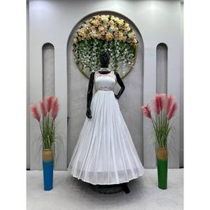 Robe de soirée de créateur Gown et Dupatta avec fil et séquence Travail Taille XL - Product Image 4