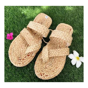 Premium Natural Water Hyacinth <b>Slippers</b> Handmade Sustainable Indoor Footwear Bulk Export From Vietnam - Product Image 5
