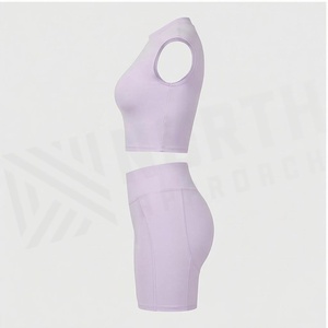 Ensemble de yoga 2 pièces, haut court sans manches, short taille haute, uni, sans couture, vêtements de sport pour femmes, vêtements de sport actifs - Product Image 3