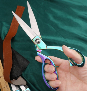 Ciseaux de tailleur professionnels en acier inoxydable multi-tailles coupe de mariage colorée ciseaux de couture de coupe de tissu au point de croix - Product Image 4