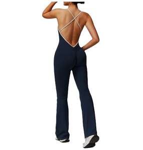 Mono de yoga de una pieza para chicas altas, con efecto fruncido en los glúteos, pantalones acampanados, ropa deportiva con logo personalizado - Product Image 1