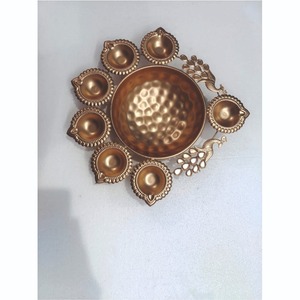 Juego de Urli Decorativos de Metal Hechos a Mano, Maceta Dorada con Forma de Flor de Loto para Decoración de Bodas y Diwali, Portavelas de Hierro para Velas de Té - Product Image 2