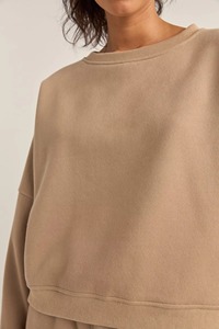 Ensemble pull et short tricoté pour femme, respirant, doux, deux pièces, tenue décontractée, au-dessus du genou, couleur unie - Product Image 5