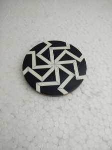 Support à gâteau en bois Madala gravé, antidérapant, réutilisable, fait main, de haute qualité, A.B Handicraftly Metal Uttar Pradesh - Product Image 6