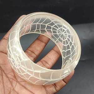 กำไลข้อมือเรซิ่นแบบหนา ดีไซน์เนอร์ขายส่ง ลายกระดองเต่าสีขาว ลายเสือดาว ลูไซต์ อะซิเตท อะคริลิค ของขวัญสำหรับงานปาร์ตี้ - Product Image 1