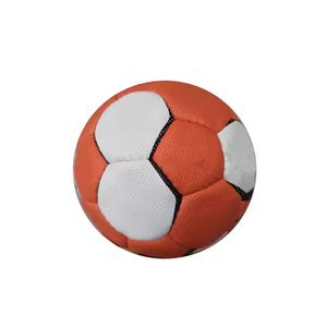 Ballon de handball TORO SKINS, forme fiable, surface lisse, durable, imperméable, couleurs/tailles personnalisables, entraînement en intérieur/extérieur. - Product Image 3