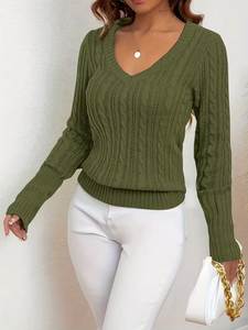 Pull-over élégant et ample pour femme, col en V, tricoté, avec logo contrastant sur le devant, haute qualité, fournisseur du Bangladesh - Product Image 4