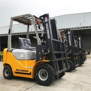 รถยกดีเซล Komatsu MCA-30 มือสอง เสากระโดง 3 ท่อน ยางลม ขับเคลื่อนแบบนั่ง ใช้ในอาคาร ระบบไฮดรอลิก พร้อมอุปกรณ์เปลี่ยนทิศทางด้านข้าง ขับเคลื่อน 4 ล้อ - Product Image 3