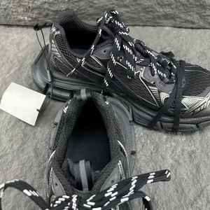 รองเท้าผ้าใบผู้ชายคุณภาพสูง ดีไซน์เนอร์ ไซส์ 3XL สำหรับใส่เดินเล่นกลางแจ้ง รองเท้าวิ่งแฟชั่นยอดนิยม ไซส์ 3XL - Product Image 6