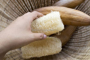 Éponge nettoyante pour le visage en konjac biologique, emballage personnalisé avec logo, nettoyant naturel pour le corps et le visage, boule démaquillante - Product Image 5