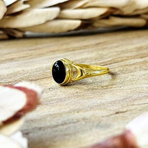 Nouvelle Collection 2026 : Bagues Gothiques Lune en Laiton Plaqué Or 18 carats avec Onyx Noir – Bijoux Célestes pour Femme – Vente en Gros/OEM/ODM - Product Image 3