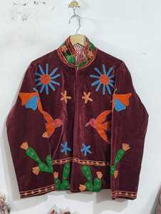 Chaquetas de Algodón Bordadas con Diseños Artísticos Tradicionales Suzani para Boutiques de Moda Bohemia, Ropa Étnica, Listas para el Invierno - Product Image 2
