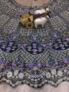 Nuevo lehenga choli para mujer con bordados, lehenga choli nupcial para bodas y festivales, de un exportador indio. - Product Image 5