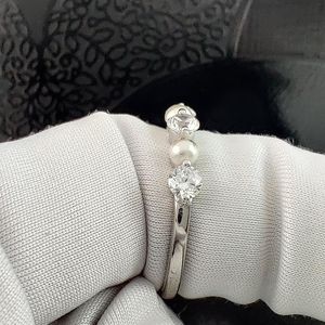 Anillo de Moissanita con Corte Redondo y Perla de Agua Dulce para Unisex, Plata 925 Original, Regalo de Boda o Fiesta para Pareja - Product Image 6