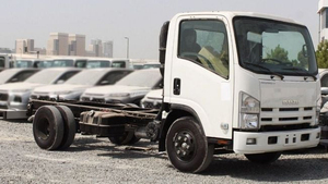 Isuzu NPR 2025 Usado, >8L 71 Long SPL, Estándar de Emisiones Euro 6, Motor Diésel de 12 Cilindros, Transmisión Automática, 8X4 FAST, Volante a la Izquierda - Product Image 2