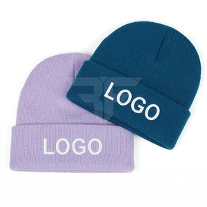 Gorros con Logotipo Personalizado Bordado, Fabricante de Gorros de Invierno Personalizados Lisos Vintage para Hombre - Product Image 1
