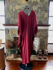 Vestido Kaftan de Rayón Teñido a Mano en Color Vino Tinto, Talla Grande, Cuello en V, Corte Holgado, Elegante, Ropa de Salón para Mujer - Product Image 2