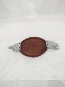 Plateau en bois de qualité supérieure avec pieds, rectangulaire, décoratif, pour servir et ranger dans la cuisine et sur la table à manger - Product Image 2