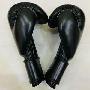 Gants de boxe MMA en cuir de qualité supérieure avec fermeture auto-agrippante |   Gants légers unisexes haute performance imperméables et respirants - Product Image 1