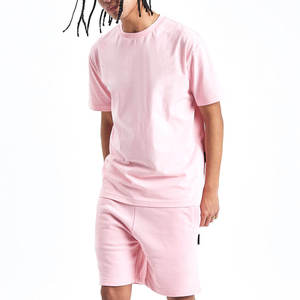 Ensemble T-shirt et short pour homme XL de haute qualité et confortable, logo personnalisé, grande taille, fabriqué au Pakistan, prix avec logo imprimé numériquement - Product Image 1