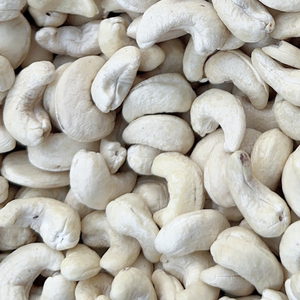 Manufacturing Raw Cashew Nuts Cashew Nuts Bulk Cashew Nuts Wholesale Exported To Asia, EU, Middle East - Product Image 1